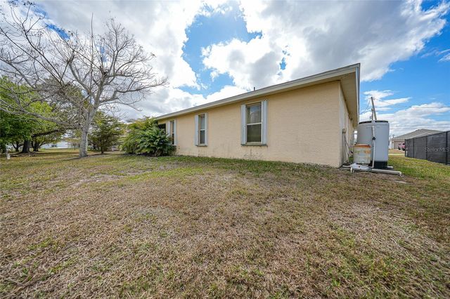 2117 NE 40TH STREET, Cape Coral, FL 33909