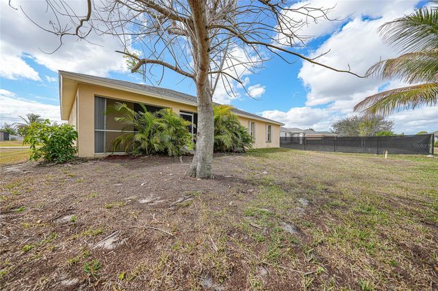 2117 NE 40TH STREET, Cape Coral, FL 33909