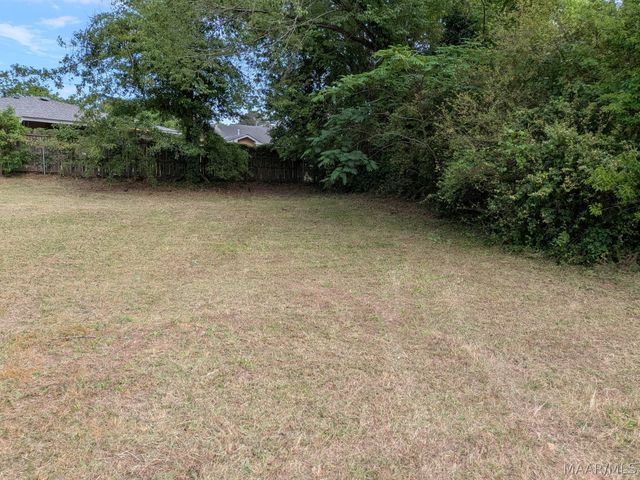 2812 Tremont Street, Montgomery, AL 36110