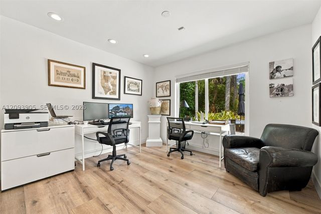 14721 SW 84th Ct, Palmetto Bay, FL 33158
