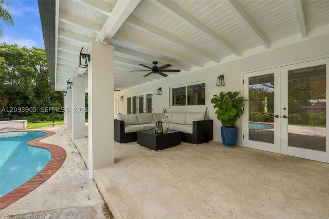 14721 SW 84th Ct, Palmetto Bay, FL 33158