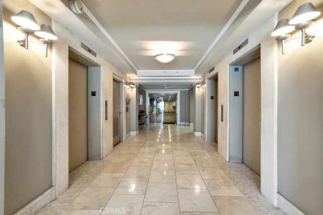 620 S Gramercy 338, Los Angeles, CA 90005