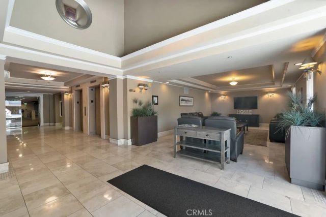 620 S Gramercy 338, Los Angeles, CA 90005