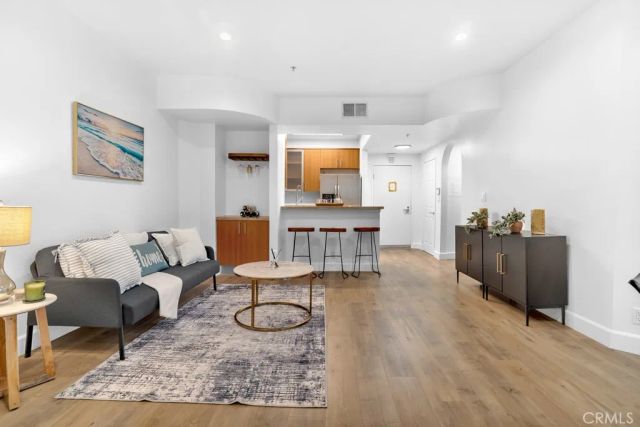 620 S Gramercy 338, Los Angeles, CA 90005