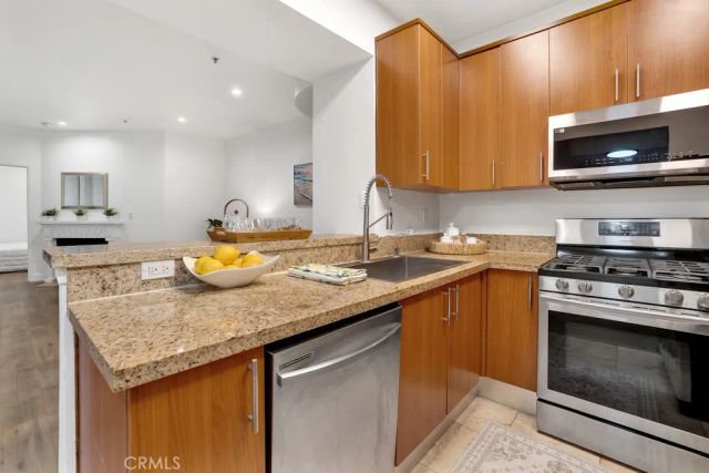 620 S Gramercy 338, Los Angeles, CA 90005