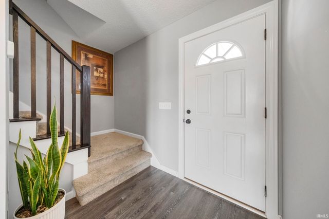 13271 Silk Tree Trail, Fort Wayne, IN 46814