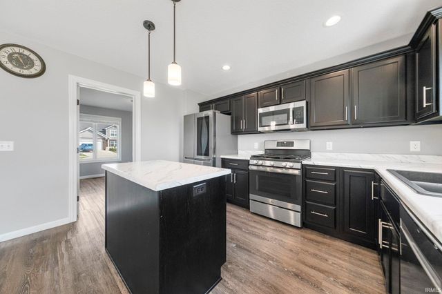 13271 Silk Tree Trail, Fort Wayne, IN 46814