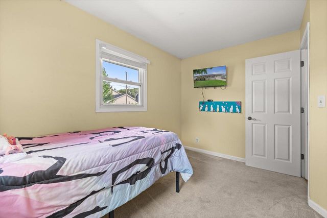 6108 57th AVENUE, Kenosha, WI 53142