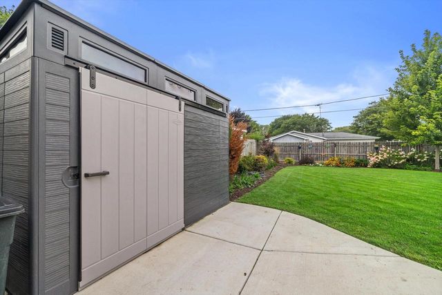 6108 57th AVENUE, Kenosha, WI 53142