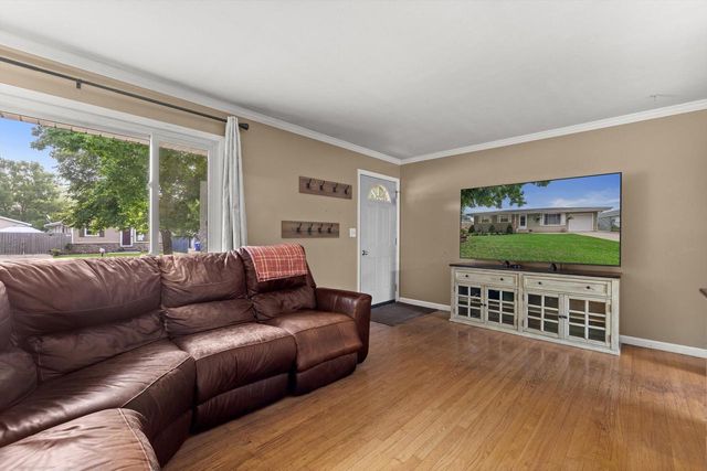 6108 57th AVENUE, Kenosha, WI 53142