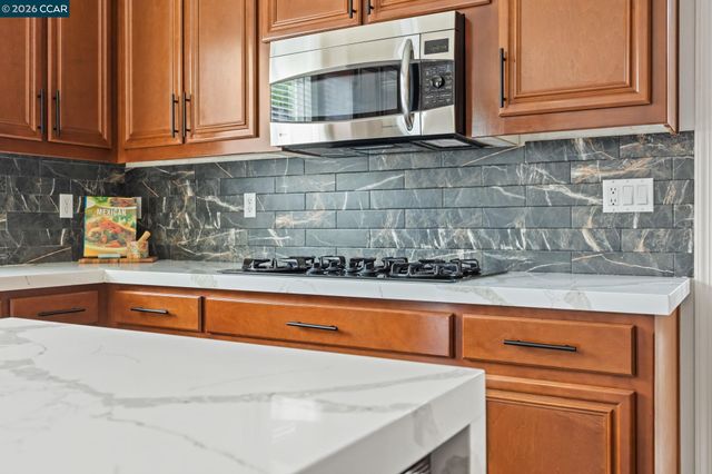 911 Autumn Oak Cir, Concord, CA 94521