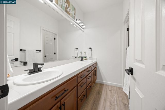 911 Autumn Oak Cir, Concord, CA 94521