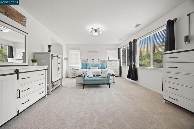 911 Autumn Oak Cir, Concord, CA 94521