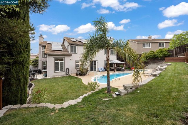 911 Autumn Oak Cir, Concord, CA 94521