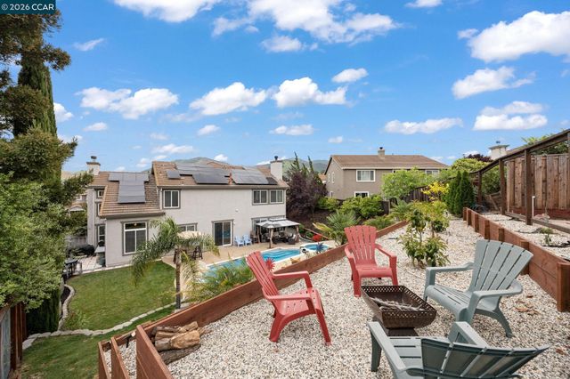 911 Autumn Oak Cir, Concord, CA 94521