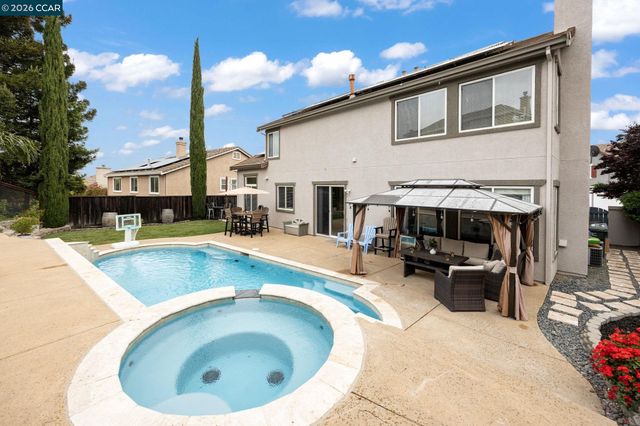 911 Autumn Oak Cir, Concord, CA 94521