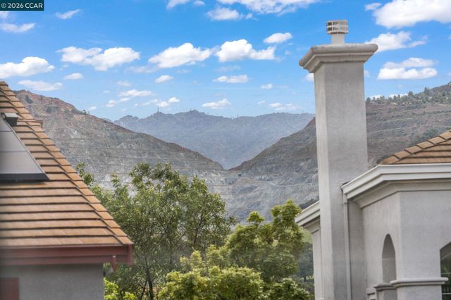 911 Autumn Oak Cir, Concord, CA 94521