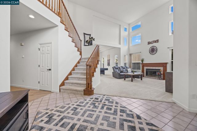 911 Autumn Oak Cir, Concord, CA 94521