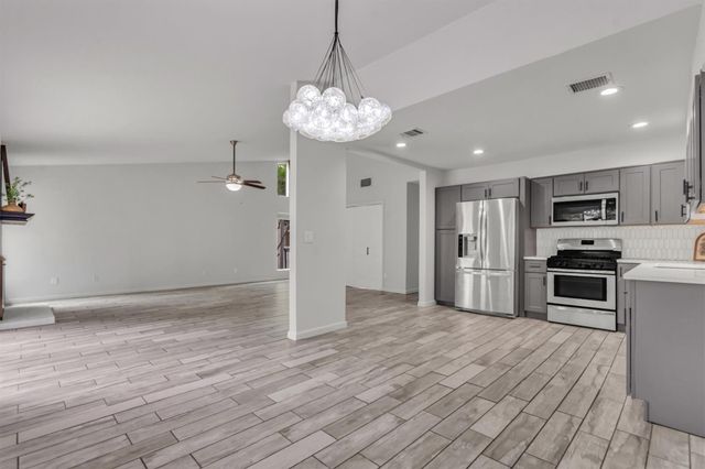 1003 Solano DR 1336AR, Austin, TX 78750