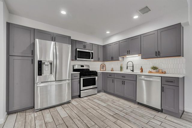 1003 Solano DR 1336AR, Austin, TX 78750