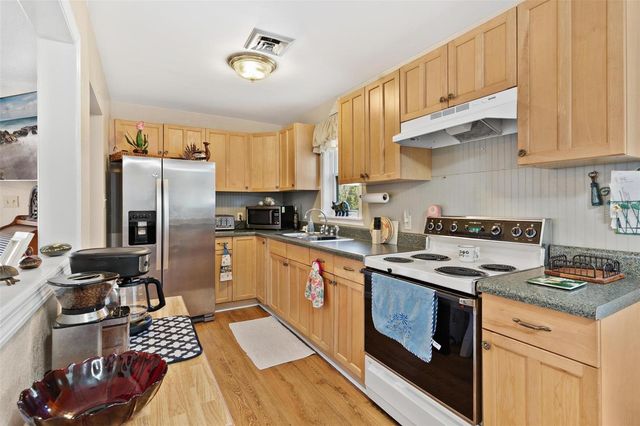 32828 LAKE EUSTIS DRIVE, Tavares, FL 32778