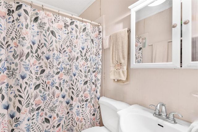 32828 LAKE EUSTIS DRIVE, Tavares, FL 32778