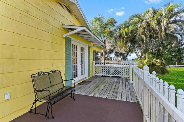 32828 LAKE EUSTIS DRIVE, Tavares, FL 32778