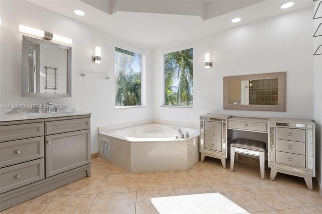 19510 S Coquina Way, Weston, FL 33332