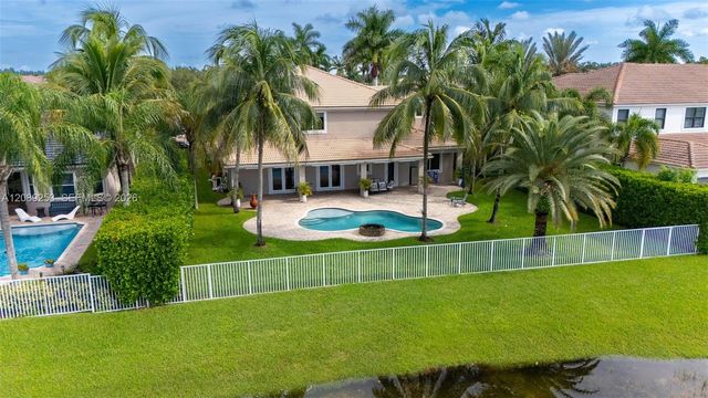 19510 S Coquina Way, Weston, FL 33332