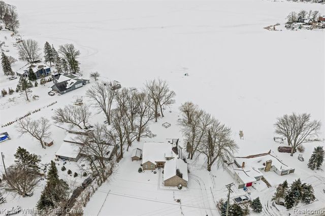 10045 Highland Road, White Lake, MI 48386