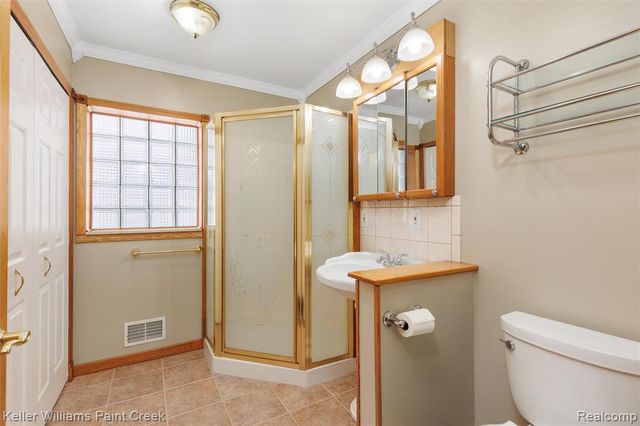 10045 Highland Road, White Lake, MI 48386