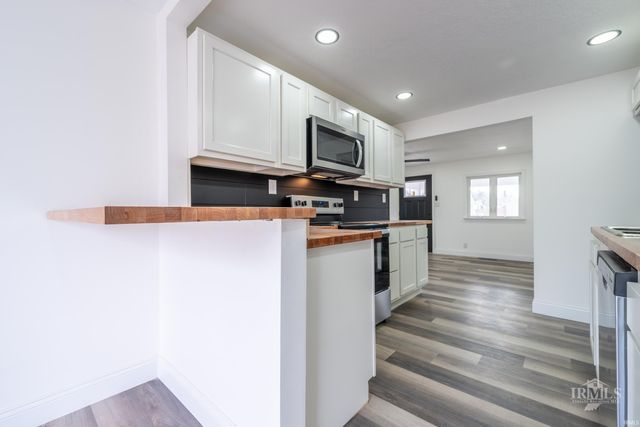 202 E Andover Avenue, Muncie, IN 47303