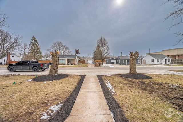 202 E Andover Avenue, Muncie, IN 47303