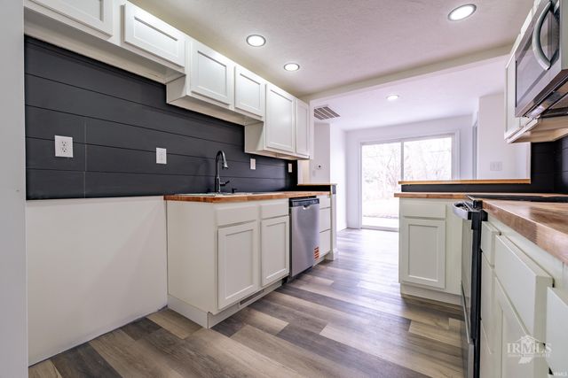 202 E Andover Avenue, Muncie, IN 47303