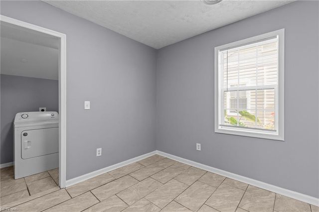 1539 Morgan DR, Hampton, VA 23663