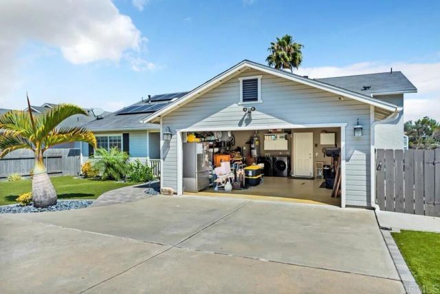 5151 Comanche Drive, La Mesa, CA 91942