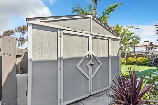 5151 Comanche Drive, La Mesa, CA 91942