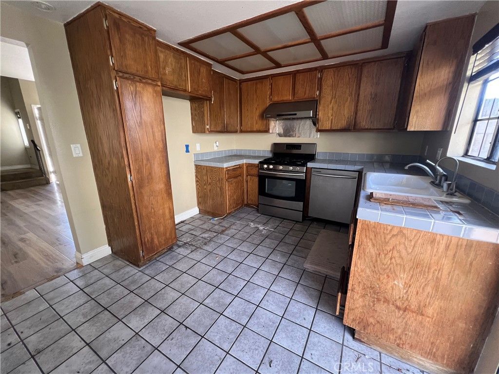 Image 3 of property listing at 10546 KNOTT, Stanton, CA 90680