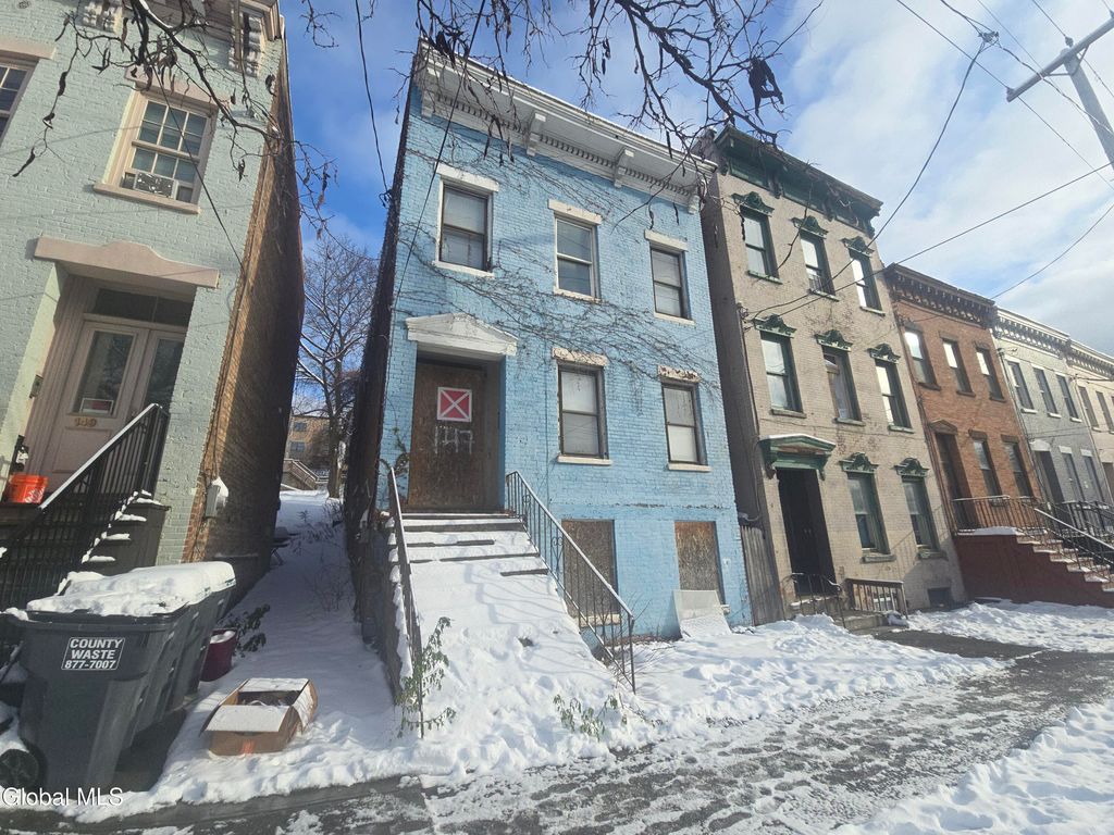 147 Clinton Avenue, Albany, NY 12210