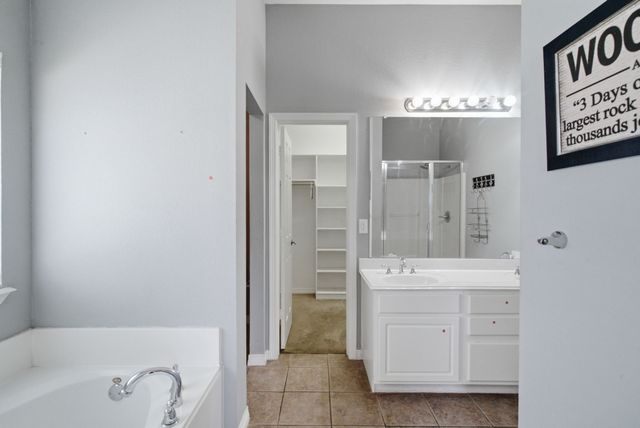 301 Lottie Lane, Saginaw, TX 76179