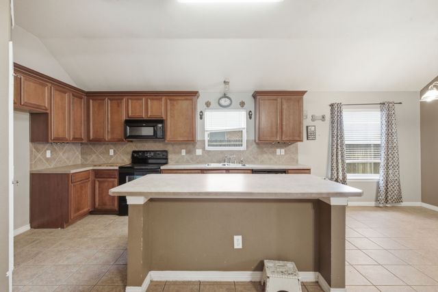 301 Lottie Lane, Saginaw, TX 76179