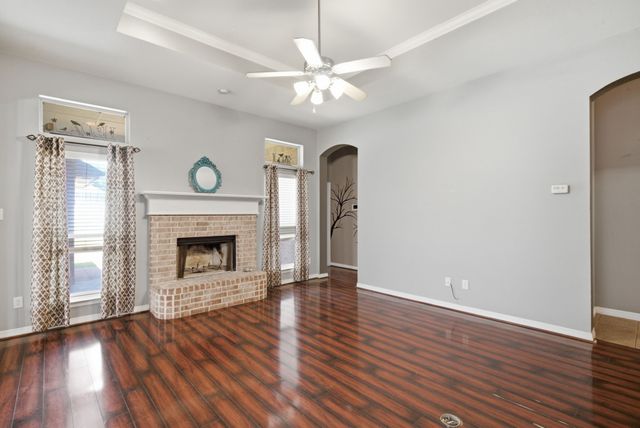 301 Lottie Lane, Saginaw, TX 76179