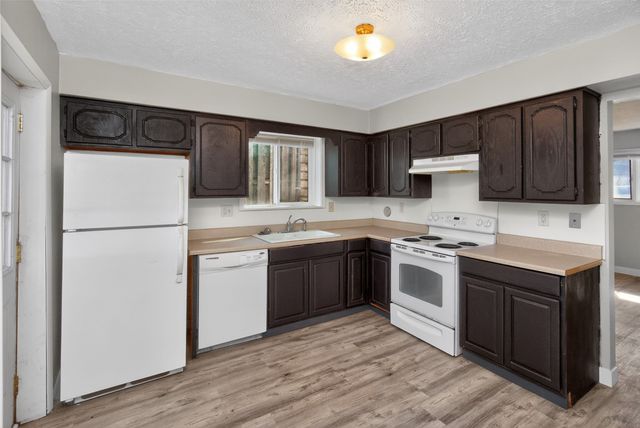 615 Ken Maril Road 617, Ames, IA 50010