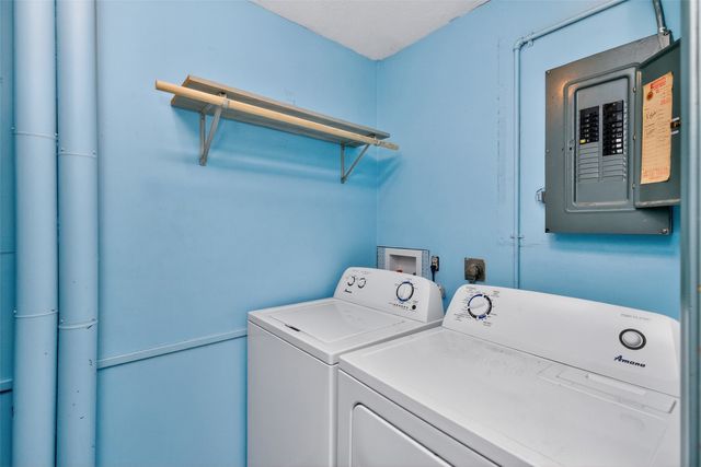 615 Ken Maril Road 617, Ames, IA 50010