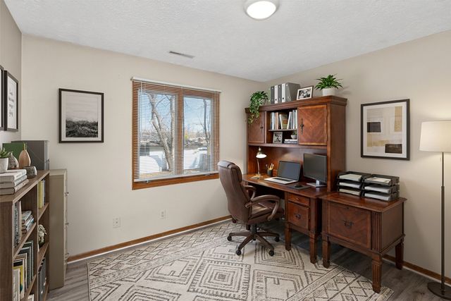 615 Ken Maril Road 617, Ames, IA 50010