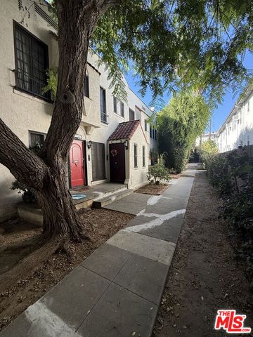 7953 Norton Avenue, West Hollywood, CA 90046
