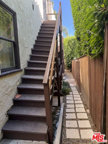7953 Norton Avenue, West Hollywood, CA 90046