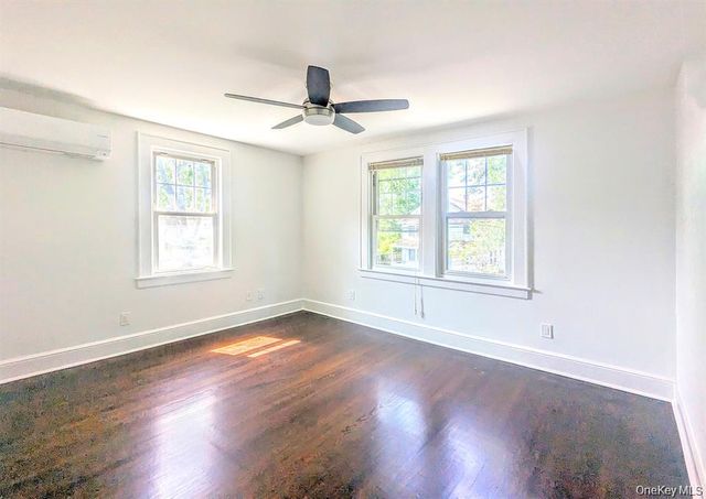 344 Roslyn ave, Carle Place, NY 11514