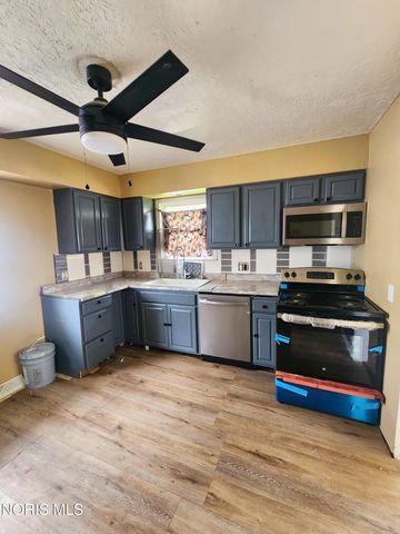 557 Whitlock Avenue, Toledo, OH 43605