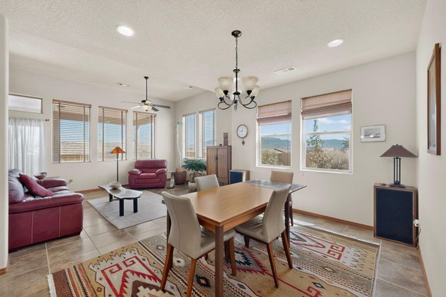 400 Holt Court NE, Rio Rancho, NM 87124